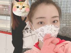 -冰纷万象滑冰场(南山万象天地店)