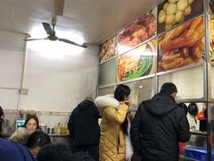 大堂-凤张螺蛳粉·爽口粉(跃进路总店)
