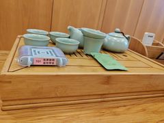 -翔龙茶文化酒店(汉中高铁站万邦旗舰店)