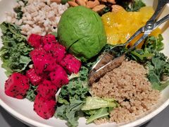 牛油果沙拉-小大董·烤鸭(观景餐厅·南京西路店)