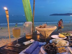 iphone_upload_pic-亚龙湾喜来登·美景台大堂吧