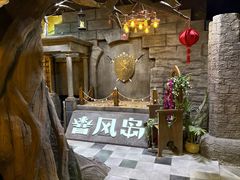 -暴风岛沉浸式体验馆(百联世纪店)