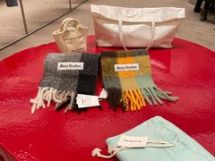 -Acne Studios(芮欧百货店)