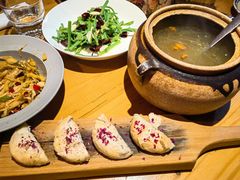 -蜗牛的家旅行主题云南菜餐厅.小酒馆(护国寺店)