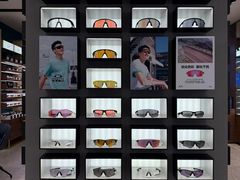 -LensCrafters亮视点(东方新天地店)