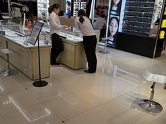 -宝岛眼镜(群光广场店)