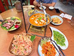 -老滇山寨•云南特色菜•地方菜•民族风情歌舞表演(金碧店)