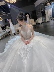 -艾米丽婚纱礼服