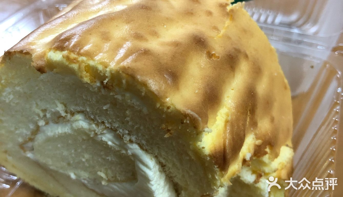 一口就爱上了肉松小贝的海苔味跟蟹黄味… 一个5元