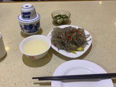 -岳姥姥饺子(泺文路店)