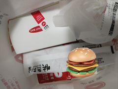 -必胜客(港悦广场店)