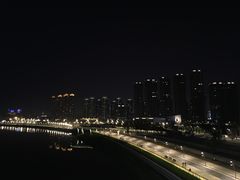 -南京眼步行桥
