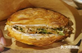Crispy Meat-filled Pancake