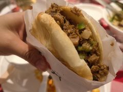 酥皮肉夹馍-西贝(宝乐汇店)