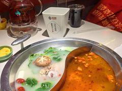 鸳鸯锅-豆花姐烂豆花火锅(水屯北路恒大滨河店)