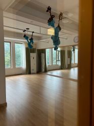 -依灵瑜伽普拉提连锁