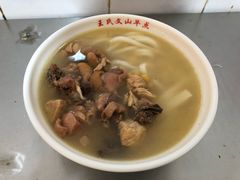 -文山荷鲜居(翠湖店)