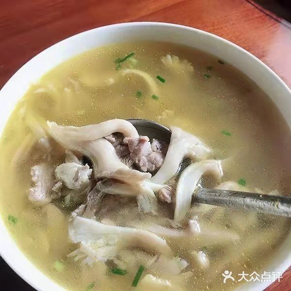 秘制土鲫鱼很鲜美