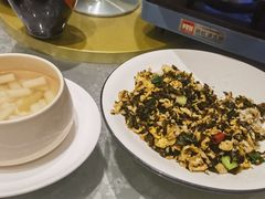 -莲餐厅·湖北菜·潜江小龙虾店(愚园路店)
