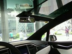 -TESLA 特斯拉(广州天环广场体验店)