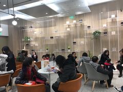 大堂-奈雪的茶(市百一店)