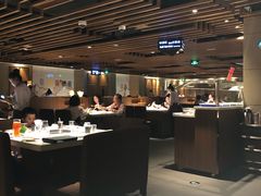 大堂-海底捞火锅鲜切牛肉主题店(长寿路店)