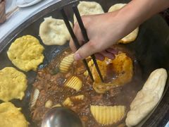 -鲁员外地锅鸡地锅鱼(古墩路店)