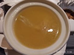 -半岛翡丽海鲜自助餐厅(观风亭店)