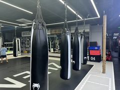 -臻元搏击格斗泰拳拳馆(港隆店)