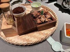 -左庭右院鲜牛肉火锅黑金店(陆家嘴中心店)