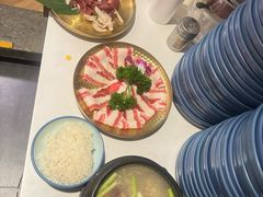 -明洞阿姨·韩式酱蟹烤肉·创意料理(三元桥店)