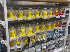 -名创优品(北京新中关购物中心地铁层店)