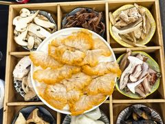 -野菌皇海景野生菌火锅(滨海大道店)