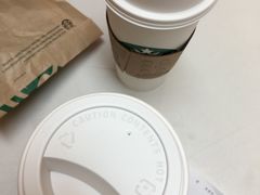 -星巴克(上海虹桥新天地二店)