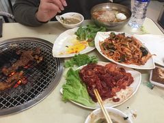 -韩风烤牛肉冷面店