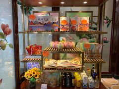 面包甜点陈列柜-皇饭儿·王润兴酒楼(河坊街店)