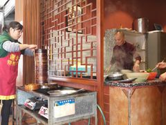-谢老五跷脚牛肉·非遗传承店