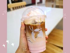 珞珈樱花拿铁-瑞幸咖啡(生命科学产业园店)