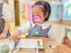 -上海青草地幼儿园