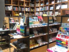 -百新书局(尚悦湾店)
