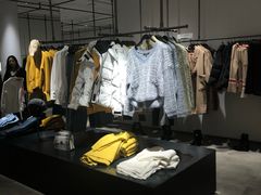-URBAN REVIVO(荟聚中心店)