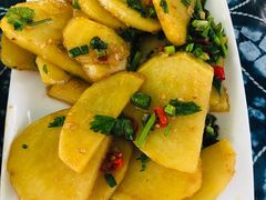 小米辣洋芋片-瑞丰园庭院餐厅·白族传统家常菜