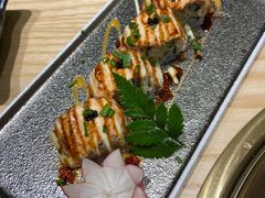 炙烤三文鱼牛油果卷-松鱼亭·和牛烧肉(协鑫广场店)
