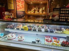 面包甜点陈列柜-皇家美孚(保定路店)