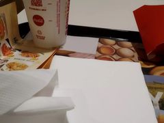 -麦当劳(世界城广场店)