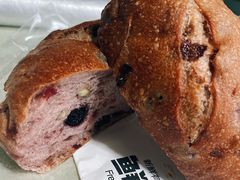 -分子跳动鲜活面包(五一大道店)