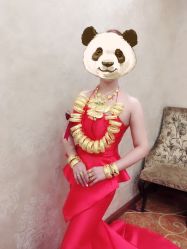 点击看大图 礼服-予白婚纱礼服馆