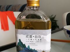 冷萃蜜桃乌龙茶-京味斋·北京烤鸭(北京南站洋桥店)
