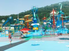 -平湖九龙山乐满地水上乐园
