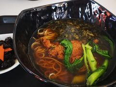 红烧大排面-百事佳烧鸭牛腩(上海虹桥站店)